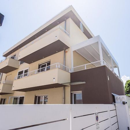 Casa Stefania Rimini Apartment Екстериор снимка